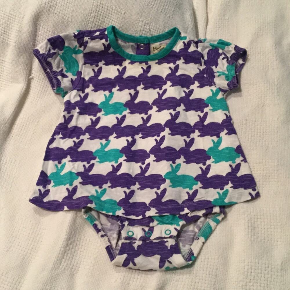 Hatley 12-18bunny romper/dress bright worn once